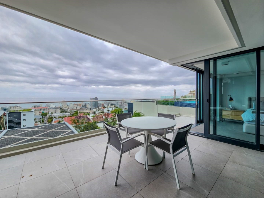 3 Bedroom Property for Sale in Sea Point Western Cape